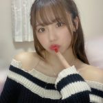 SKE48・佐藤佳穂、ギャルメイク＆オフショルコーデで『沼』開拓