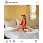 NMB48・本郷柚巴、特製イチゴ柄ビキニで魅せるメリハリ美ボディに注目！