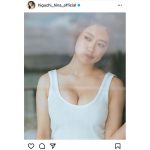 乃木坂46・樋口日奈、タンクトップ姿で美谷間を披露