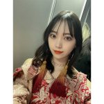 堀未央奈、セクシーなチャイナ風ドレス＆妖艶な微笑み自撮りに歓喜の声
