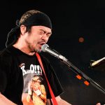 竹原ピストル、アコギの音色にのせて「ファイト！」を届ける＜ギタージャンボリー2022＞