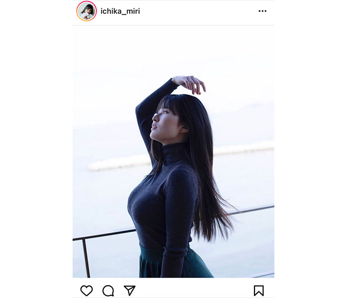 未梨一花、タートルネックで魅了する着衣巨乳ショット披露「好きですか？」