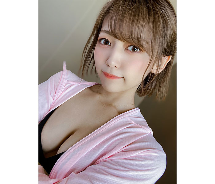 NGT48・中村歩加、美バストチラリのあざとショットにファン歓喜「破壊力やばい」「心拍数爆上がり」