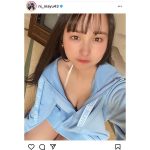 パラディーク・新谷真由、上目遣いで美谷間チラ見せ