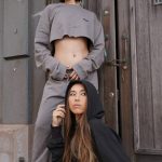 【動画】プロサーファー・野呂玲花が引き締まった美腹筋を披露！新たなアパレルブランドを展開