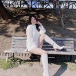 レースクイーン・橘香恋、美脚にうっとり白ニットコーデ披露