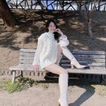 レースクイーン・橘香恋、美脚にうっとり白ニットコーデ披露