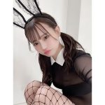NMB48・和田海佑、セクシーな透け感衣装にドキドキなバニーコス披露