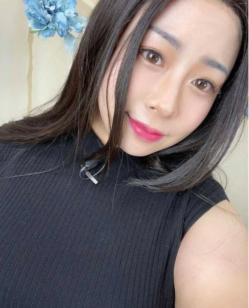 ざわちん、カトパン似餅田を「女神降臨」メイクで 黒髪美女に！でもものまねメイクするなら・・・？