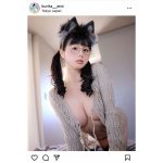 くりえみ、ほぼ全裸のスケスケニットと猫耳メガネ姿にファン大興奮！