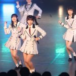 【写真特集】HKT48が『スキ!スキ!スキップ!』『12秒』などアッパーチューンを連発！＜NIG FES 2022＞