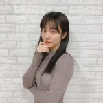 NMB48・川上千尋、タイトワンピースでボディライン&生脚あらわに！「色気増し増しですね」