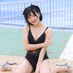 【写真特集 11枚】dela・藤本南、黒ワンピ水着を大人セクシーに着こなし！＜近代麻雀水着祭2022＞