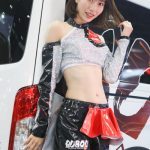 【写真特集 7枚】レースクイーン・早川みゆき、スラリと伸びる美脚に視線釘付け！＜東京オートサロン2022＞