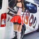 【写真特集 10枚】中村比菜、肌見せコスチュームで美ボディライン披露！＜東京オートサロン2022＞