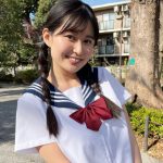 未梨一花、セーラー服脱いでミリ圧ボディ全開！