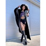 レースクイーン・西井綾音、「Win G」新コスチュームで美脚披露