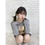 凛咲子、いたずら笑顔で美バスト見せつけ！