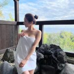 新海まき、露天風呂であらわなバスタオルショット公開！