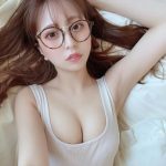 竹内星菜、自慢のくびれボディをバックショットで披露！「可愛さ満点」「くびれもお美しい」