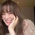 乃木坂46・山崎怜奈のくしゃっと笑う至近距離ショットにドキドキ！