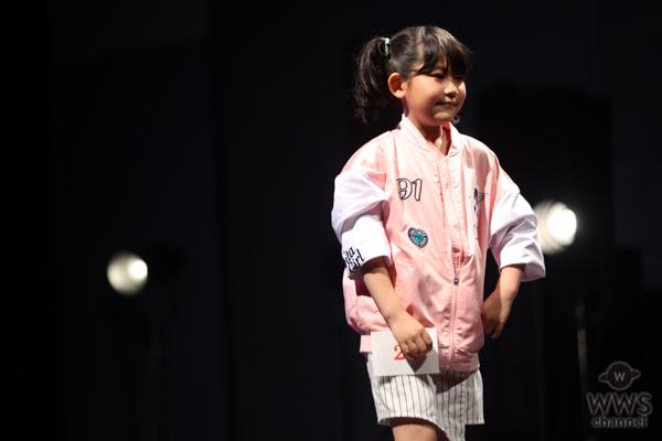 福岡でキッズモデル達がチアガールやスポーツ系のカラフルなファッションで華やかに盛り上げる！＜第6回九州キッズモデルオーディション＞