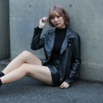 ハイトーンショートが鮮やかな藤本南(dela)、セクシーなブラックコーデで 絶対領域アピール！「これから韓国っぽい雰囲気を目指していきたい」