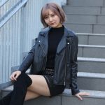ハイトーンショートが鮮やかな藤本南(dela)、セクシーなブラックコーデで 絶対領域アピール！「これから韓国っぽい雰囲気を目指していきたい」