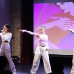 iScreamが初の有観客ライブでノリノリのパフォーマンス！『茉莉花 -Jasmine-』『Eyes to Eyes』など幅広い音楽性をアピール