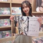 藤江れいな、古賀成美が思い出深い大阪の書店でカレンダー発売イベントを開催