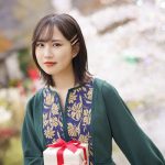 藤江れいな、古賀成美が思い出深い大阪の書店でカレンダー発売イベントを開催