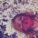 YOSHIKIが夜桜の下で美しすぎる決めショット「薔薇も似合うけど、桜も似合ってます」「YOSHIKIさんが桜みたいです」とファン陶酔！