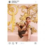 近藤千尋、フェンディ＆ヴェルサーチェでセレブ感満載の美脚コーデを披露！