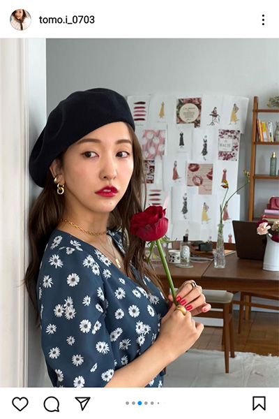 板野友美、ベレー帽×ワンピース姿のオフショット多数公開「何枚目が好き？」