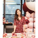 板野友美、念願だった自身のブランドを設立！華やかなワンピース姿をお披露目