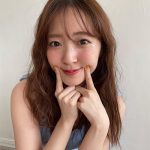 鈴木愛理、煌めきグリッターメイクでチャーミングな笑顔とヘルシーボディ披露！