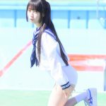 【写真 6枚】FariaClown・金子明日香、脱ぎかけパーカーのセクシーポーズで魅了！＜近代麻雀水着祭2022＞