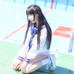 【写真 6枚】FariaClown・金子明日香、脱ぎかけパーカーのセクシーポーズで魅了！＜近代麻雀水着祭2022＞