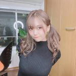 元RQ・阿久津真央、黒ニットであらわな美ボディラインにファンどぎまぎ