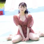 【写真特集 7枚】てぃあむ・朝比奈夢空、プールサイドで爽やかな微笑みをお届け＜近代麻雀水着祭2022＞