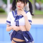 【写真特集 12枚】Teamくれれっ娘！・守道小粋、セーラー服からビキニチラリの誘惑ポーズで悩殺！＜近代麻雀水着祭2022＞