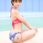 【写真特集 8枚】小坂田純奈、美麗なくびれボディを大胆披露！＜近代麻雀水着祭2022＞