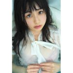 くりえみ「水も滴る良い女」、びしょ濡れシャツで見せる透けランジェリーショット披露