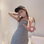 三上悠亜、ミニ丈ワンピースで美乳チラリ！「女王の貫禄」「何しても可愛い」などファン歓喜