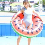 【写真特集 18枚】バーレスク東京・みのり、競泳水着で魅せる『むちむちボディ』に熱視線！＜近代麻雀水着祭2022＞