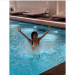 【写真20枚】中川翔子、赤ビキニや白ランジェリーで撮影に臨む写真集オフショット大量公開!