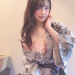 【写真特集 10枚】白井美春、キツネ耳×巫女コスで『絶対領域』チラ見せ！＜近代麻雀水着祭2022＞