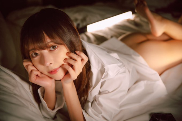 東大卒グラドル・東堂とも、一糸まとわぬ密会ショットでファン悩殺
