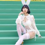 【写真特集 12枚】ラテラルアーク・遠月とうか、白バニーコスチュームで美脚を大胆に披露！！＜近代麻雀水着祭2022＞