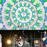 【ライブレポート】打首獄門同好会が炎天下でセトリ変更しての夏先取りパフォーマンス！＜JAPAN JAM 2022＞